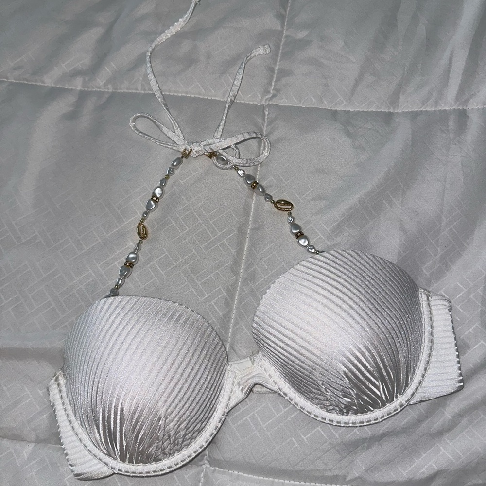 Beach Bunny bikini top